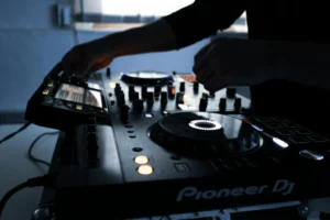 Mandella Smith's Journey Into Music And DJing